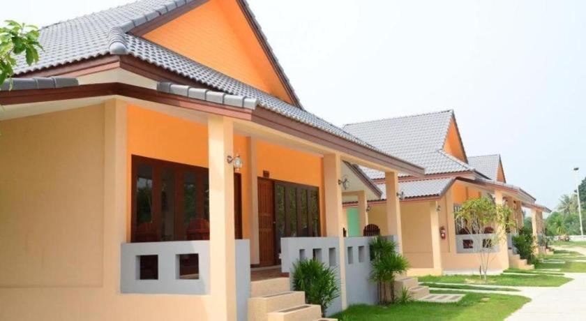 Juntima Boutique Hotel Phetchaburi Exterior foto